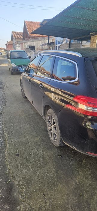 Пефо 308 t9 bluehdi автоматик  2015.модил  150.кс  на 240000км .леални