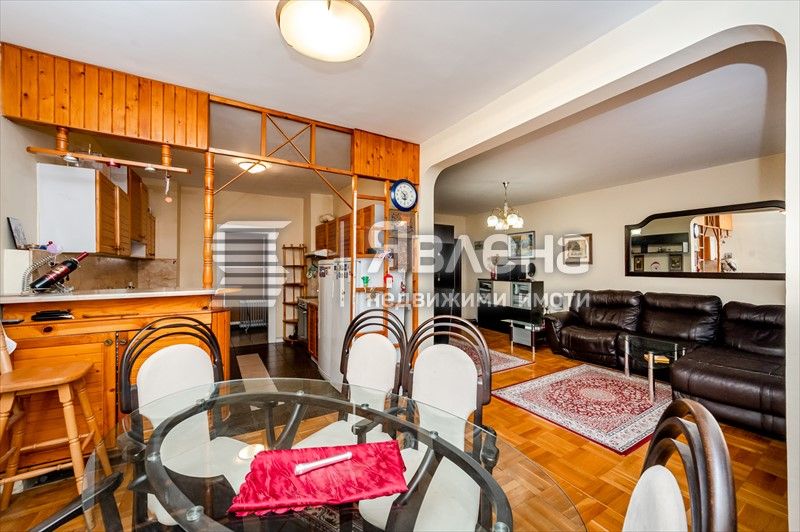 Продава се Тристаен апартамент в София, Младост 4 - 100 кв.м за 3500 €/кв.м - Снимка #4