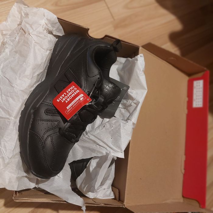 New balance чисто нов