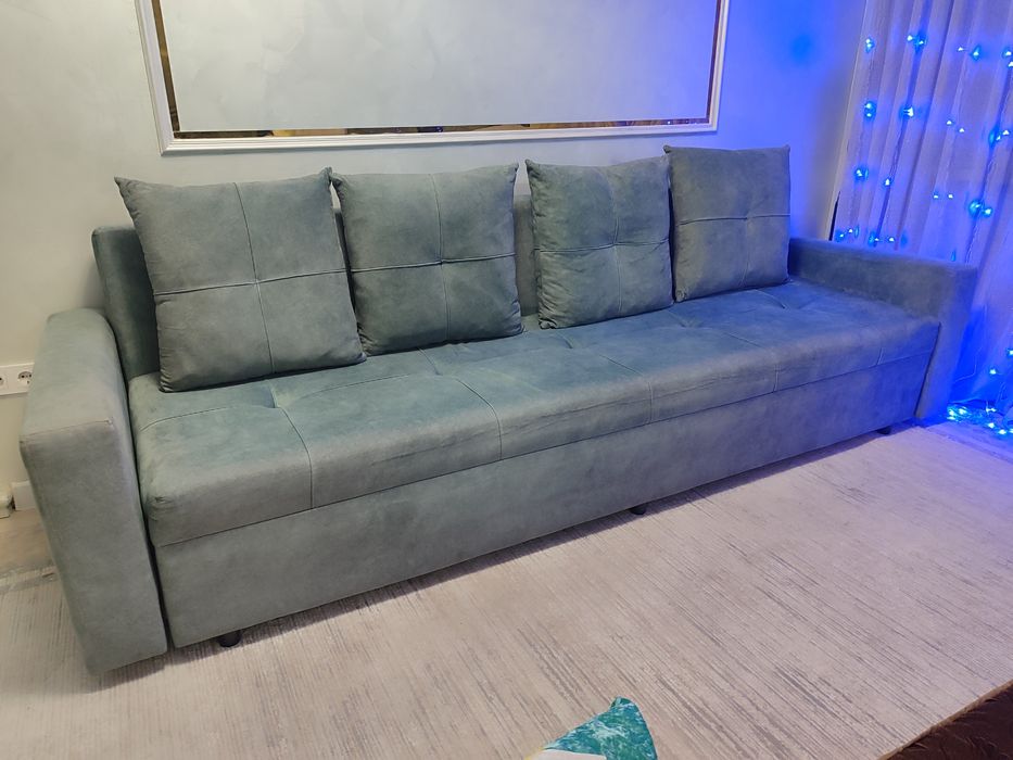 Срочно продам диван