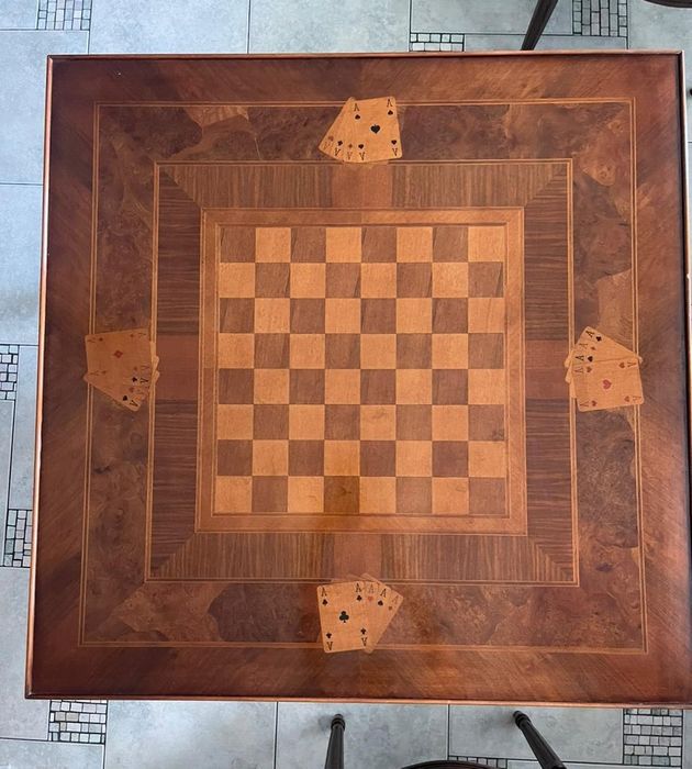 Игравой стол казино