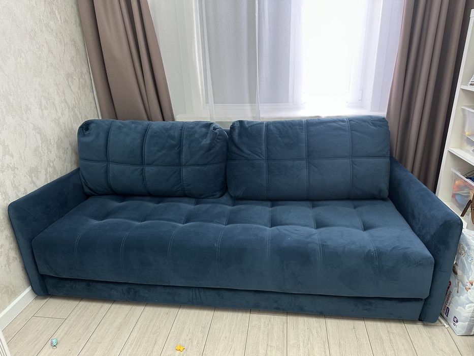 Продается диван в хорошем состоянии