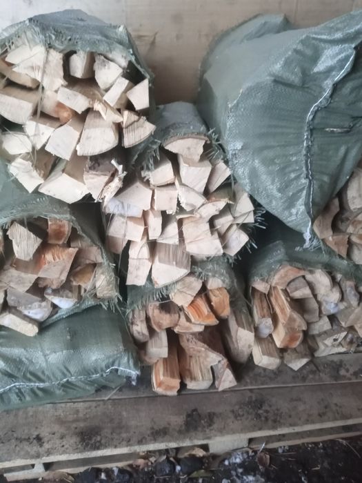 Уголь дрова.в мешках.