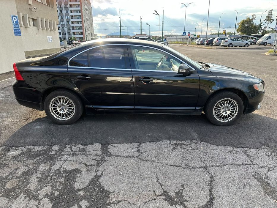 Volvo s80     2. 4 diesel