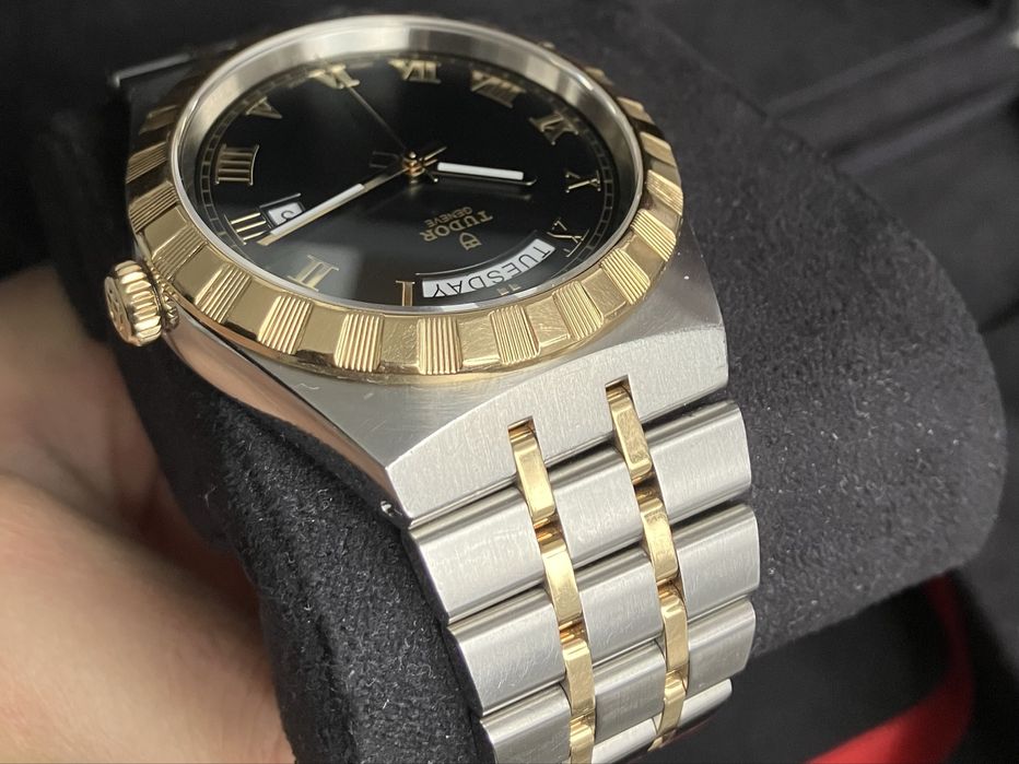 Tudor royal date day 41 mm Steel & Gold