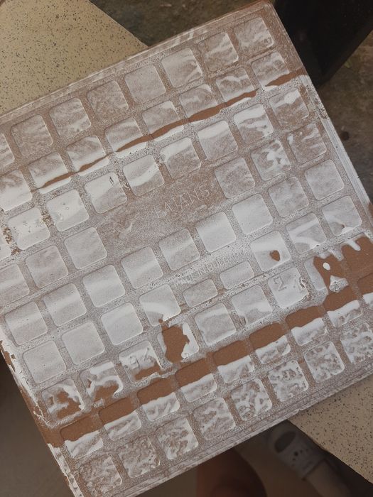 Плочки        .  .