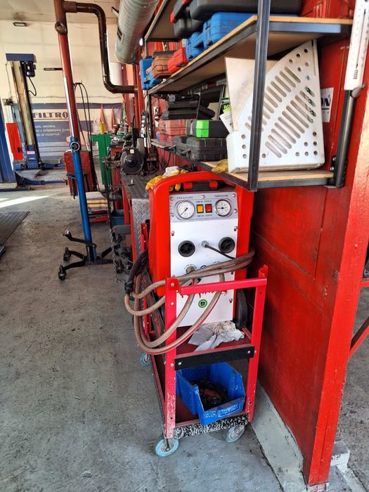 Машинна промивка радиаторче на автопарно