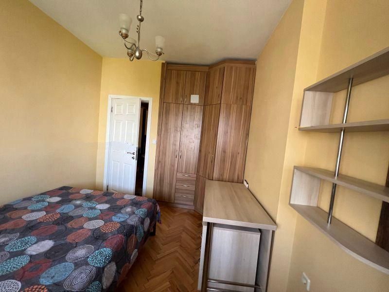 Четиристаен апартамент в ж.к. Медицинска академия.