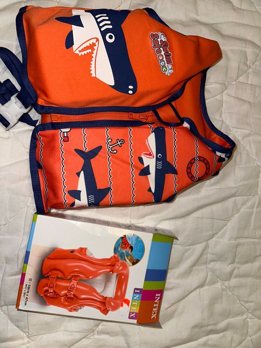 Детски дрешки и аксесоари