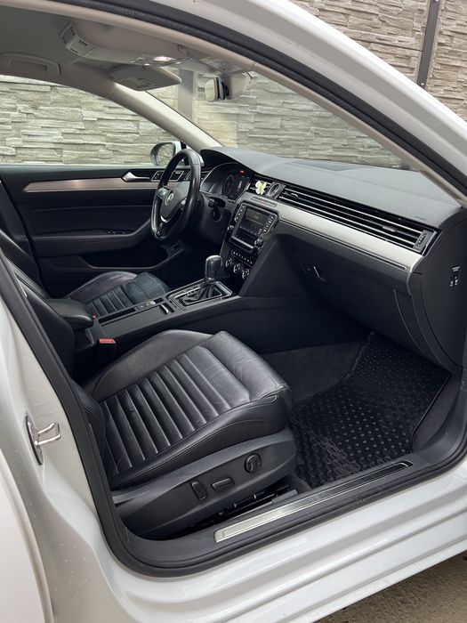 Vând Vw passat B8 2015 BITDI 2.0  239 cp