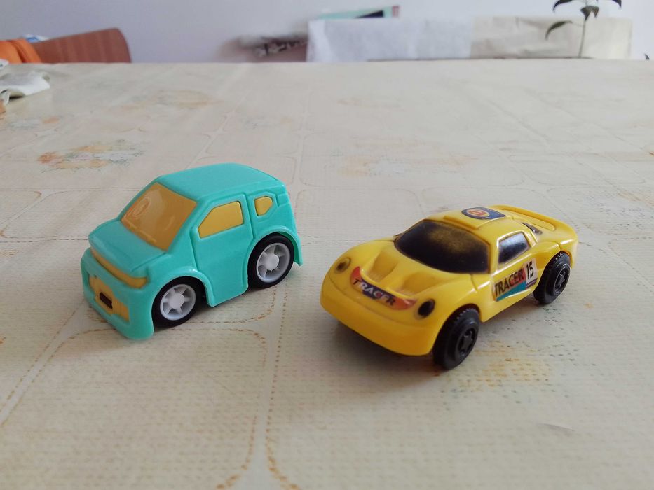 Игрушки обмен на карандаши