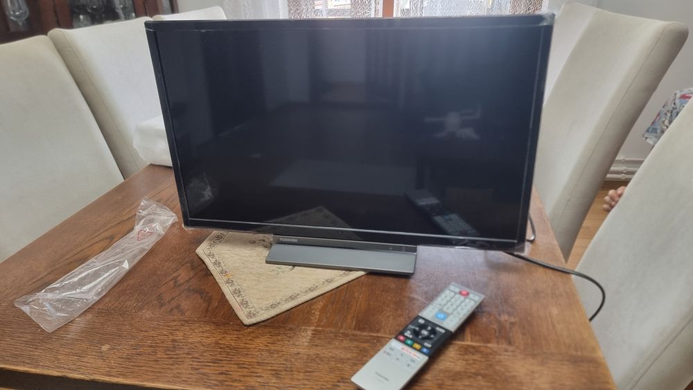 TV Smart Toshiba 60 cm