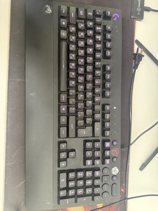 Продам клавиатуру Logitech