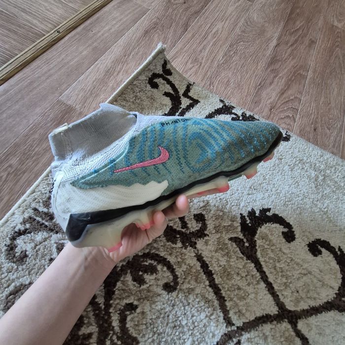 Продам бутсы nike