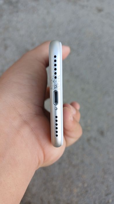 iPhone 8 64гигабайтов