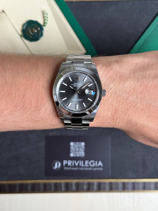 NEW Rolex Datejust 41mm Steel 126300 grey
