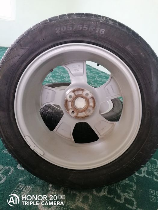 Лада Ларгуз шинаси