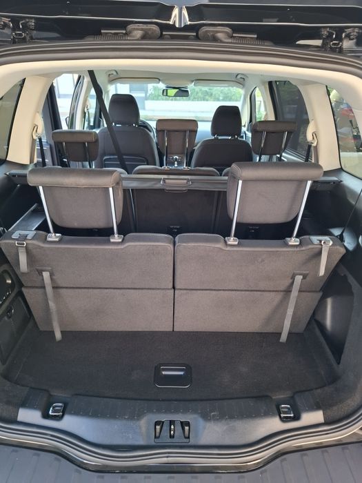FORD GALAXY 2-0-tdci 2016 - 7 locuri 
An fabricație 2016
