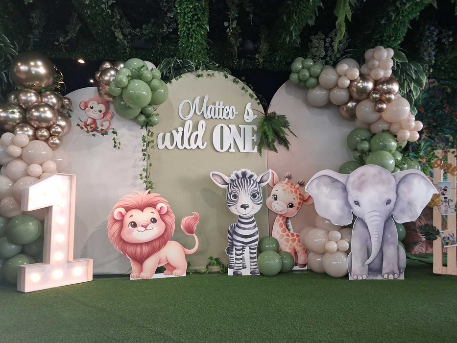Aranjamente baloane botez Arcada baloane majorat aniversare 18 ani Panou foto baloane Nume personalizat Decor