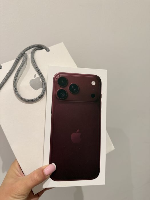 Iphone 18 Pro Max и Pro 256