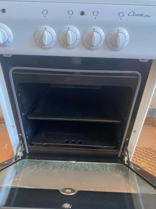 Продаю плиту электрическую