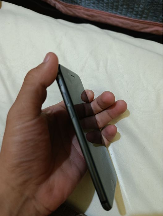 Iphone 8 ideal.