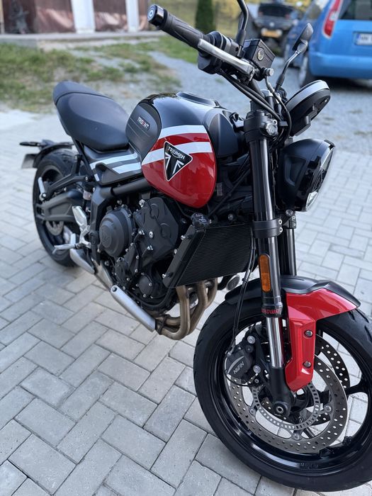 Triumph Trident 660