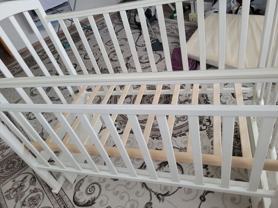 Кроватка детская