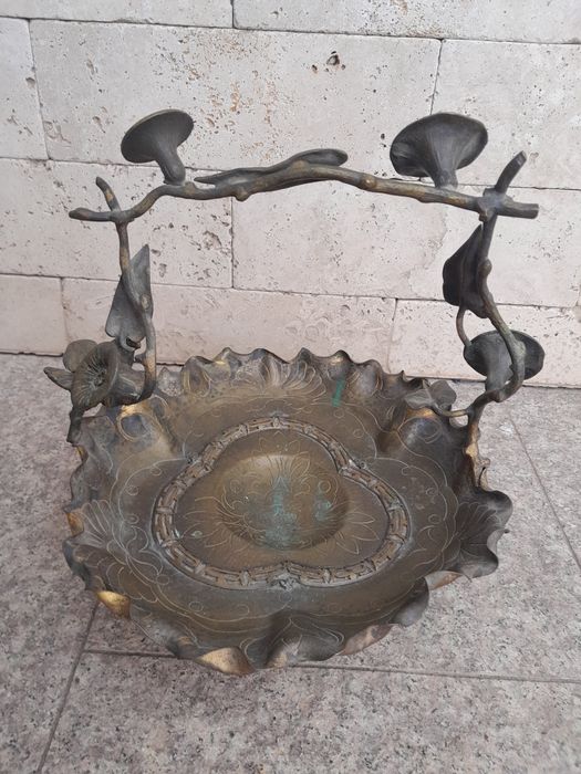 Fructiera  veche din alamă , transport gratuit