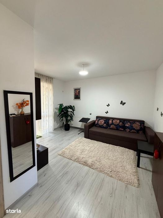 Inchiriez Apartament 2 camere - 42mp - Decomandat