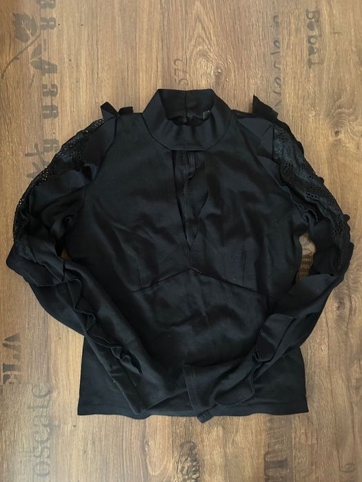 Дамски блузи и пуловери