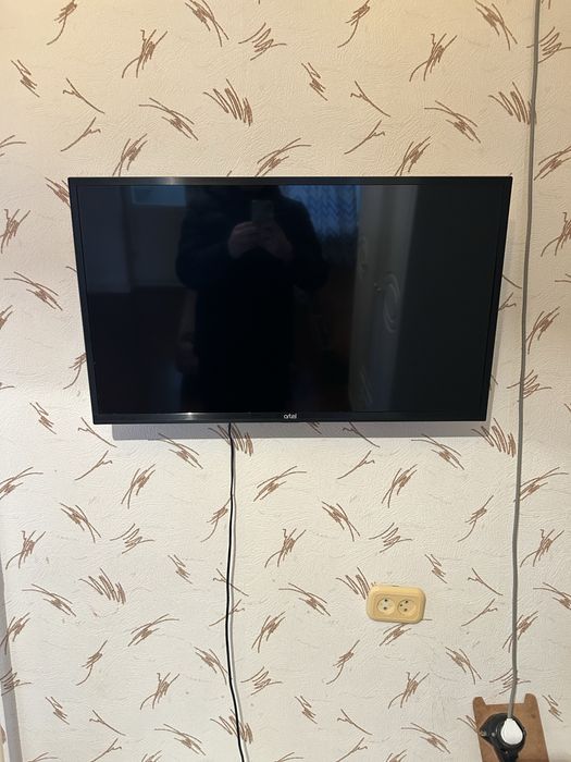 Телевизор кронштейн