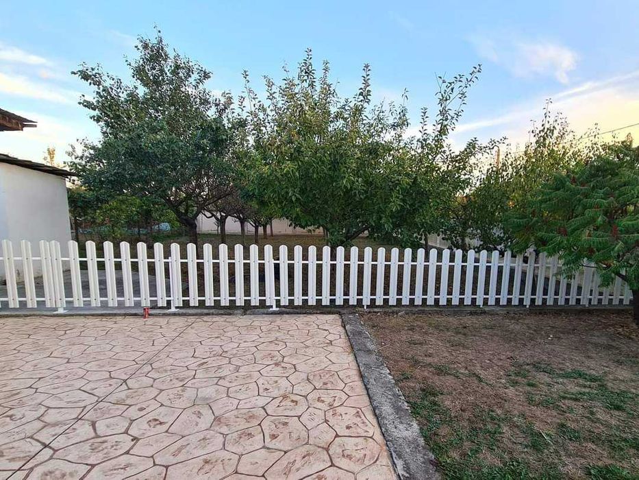 Garduri din sipca metalica si porti de diferite modele si dimensiuni