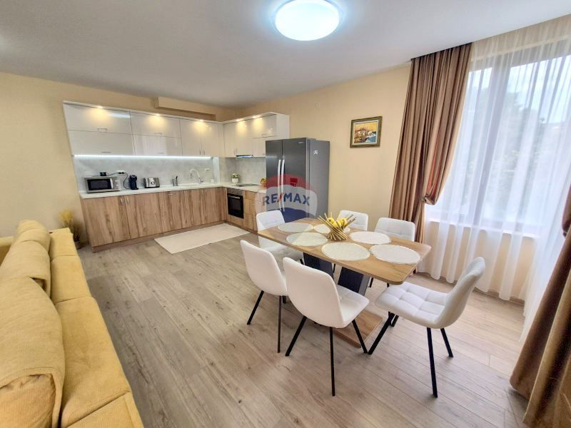 Продава се Тристаен апартамент в к.к. Златни пясъци - 118 кв.м за 1657 €/кв.м - Снимка #1