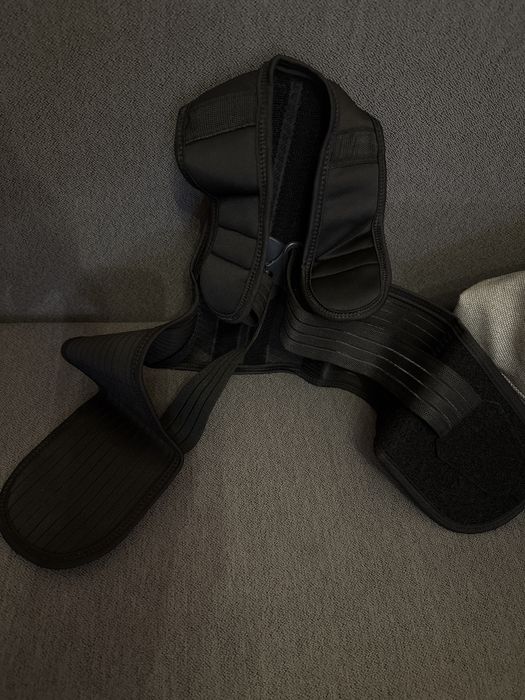 Ластичен колан за изправяне на гръб