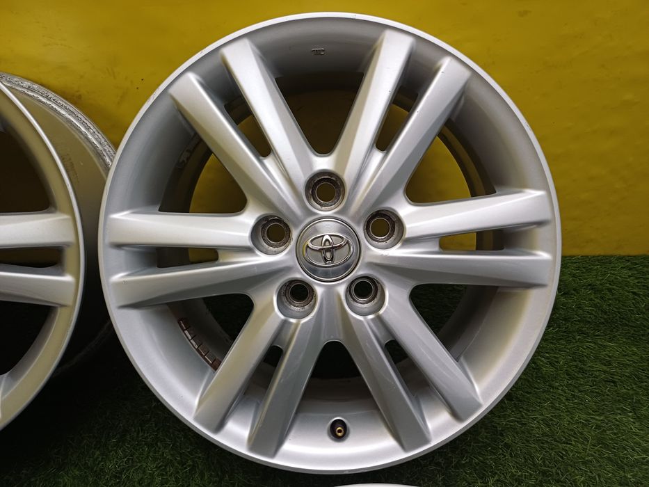 Диски R16 5x114.3 на Toyota и другие.