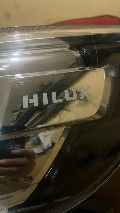 Фара на тойоту пикап