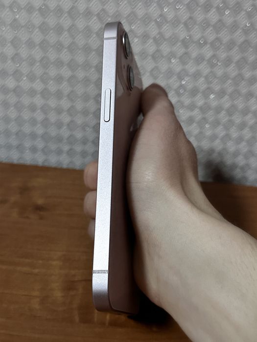 Продам iPhone 13 256гб