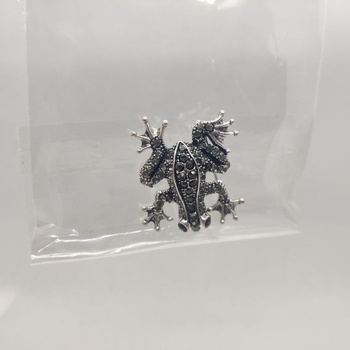 Дамски брожки жаби