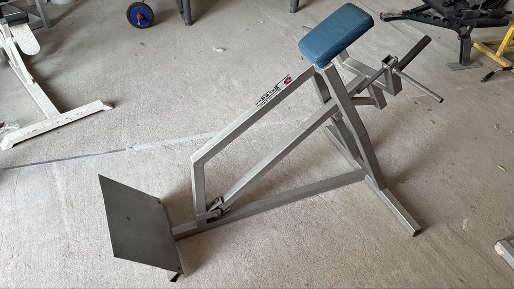 Т-бар фитнес уред за гръб