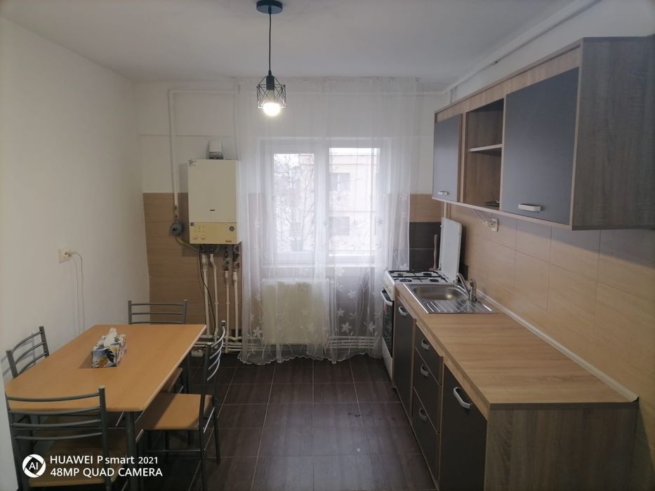 Ofer spre închiriere apartament 2 camere