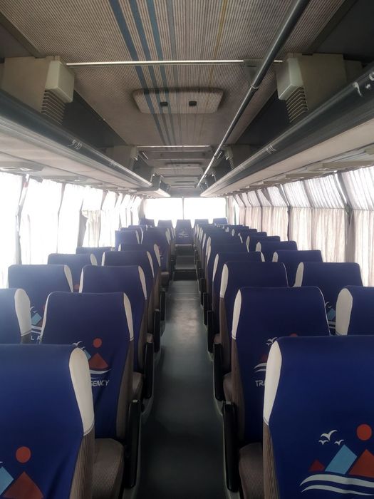 Mersedes bens avtobus sotiladi 2019 yil sotiladi.