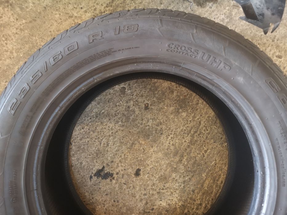 Set 4 anvelope 235/60R18 Continental de vara dot 2015