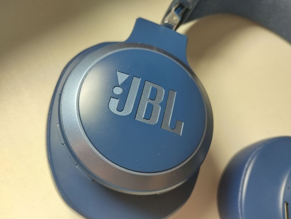 Безжични слушалки JBL