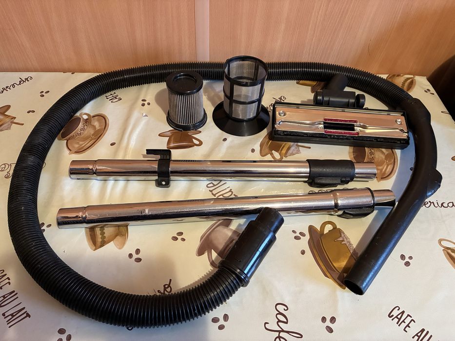 Продам  пылесос.