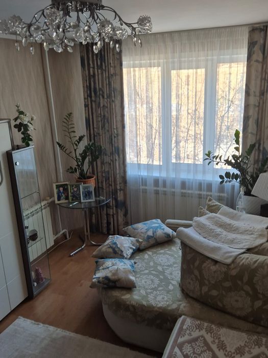 Продам 2 комнатную 2/5 р-н УЮТА