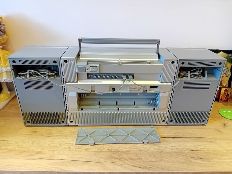 PHILIPS   / 1983г/ като нов 1 собств