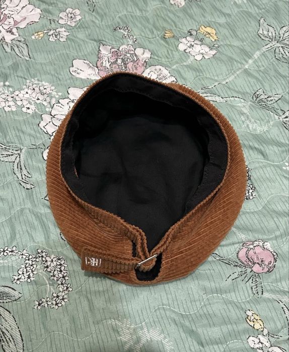 Берет коричневый