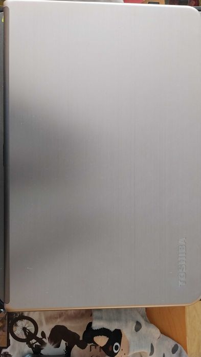 Laptop toshiba satellite m50 a110 работещ или за части