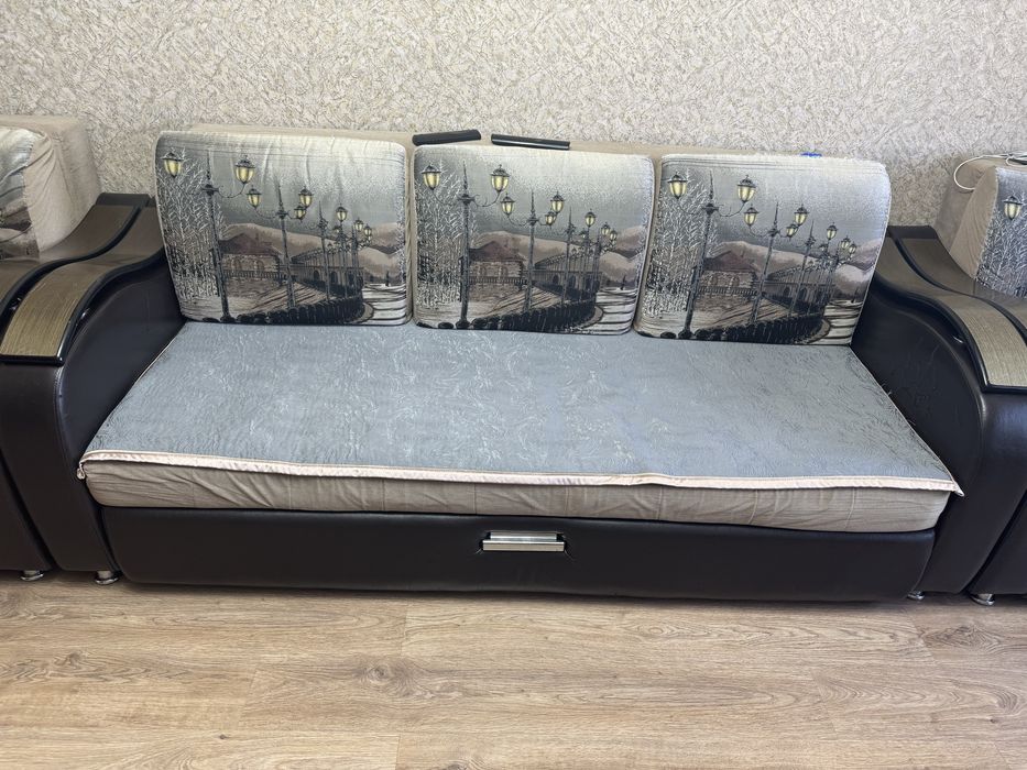 Продам диван и 2 кресла